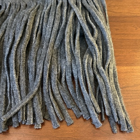 Lucky Brand SOFT Gray Thick Acrylic Oversized Knit Blanket Scarf Wrap OSFM - Picture 4 of 8